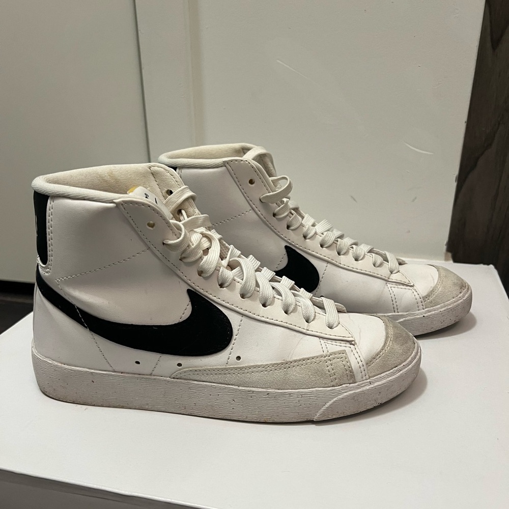 Nike Blazer Shoes White